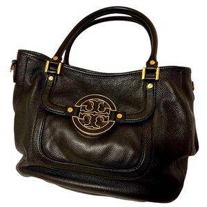 Tory Burch crossbody handbag in good original condition no scratches.